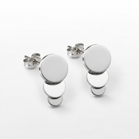 BRINCO EM AÇO GEOMETRIC CÍRCULOS EM CASCATA