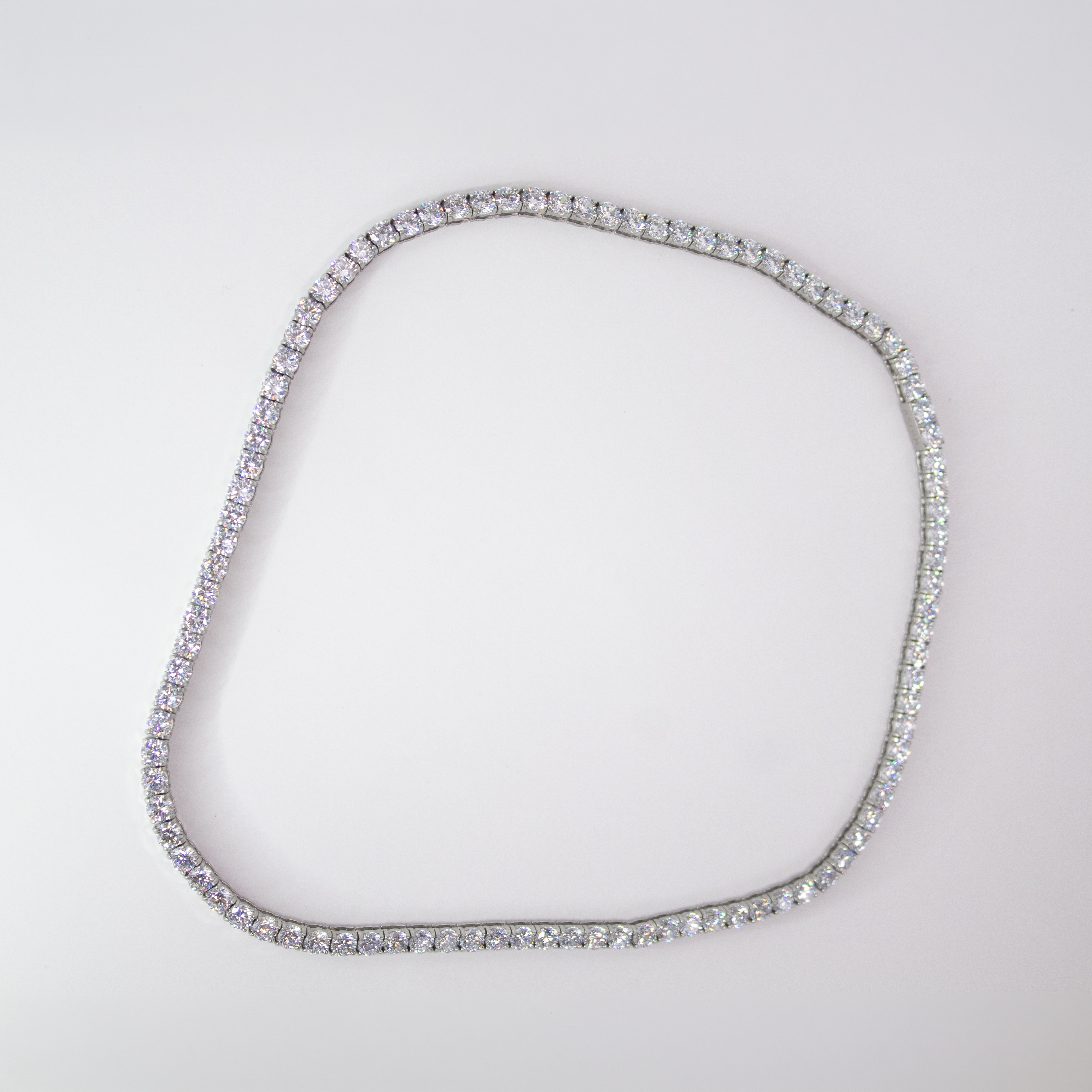 Colar Cravejado Com Zircônias