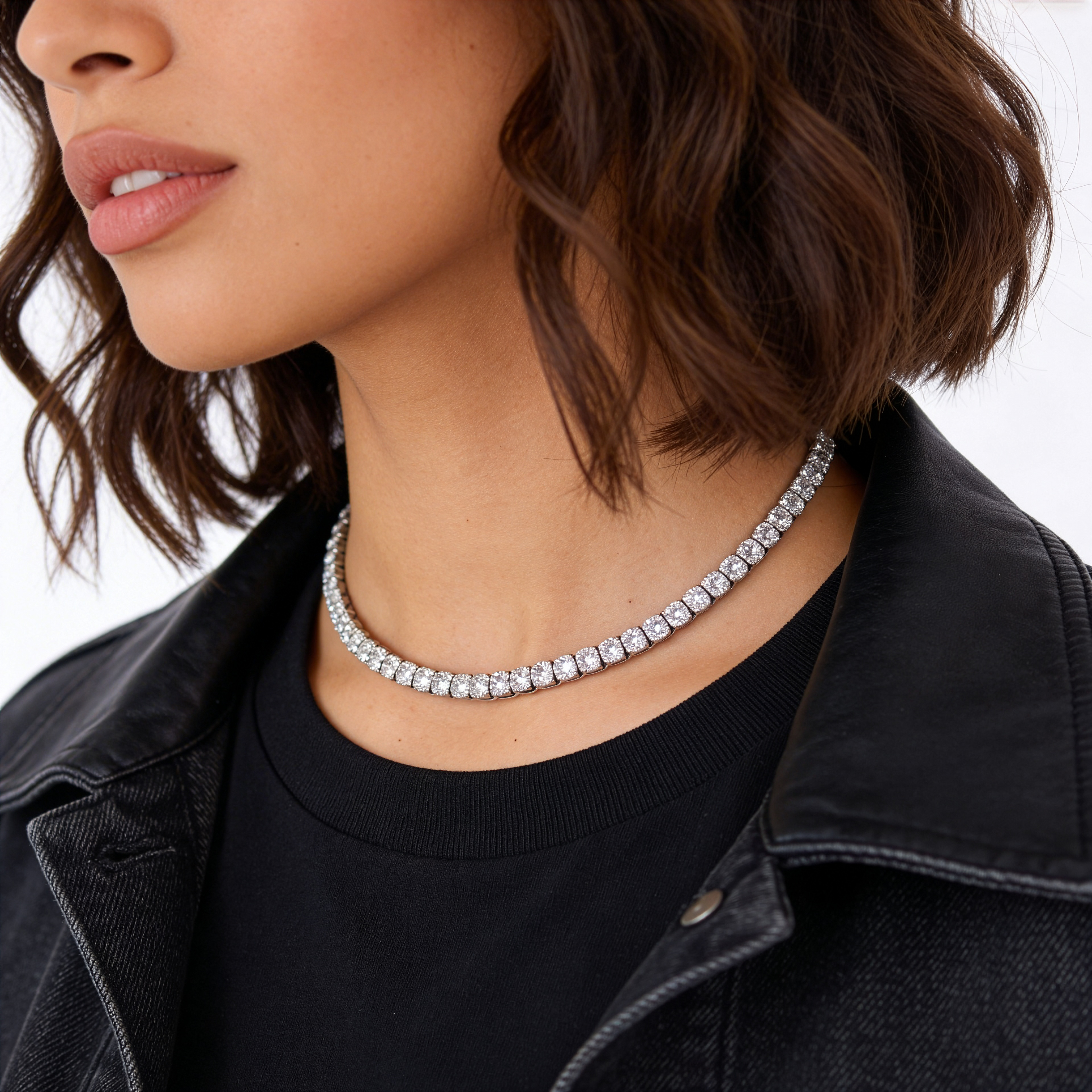 Colar Cravejado Com Zircônias